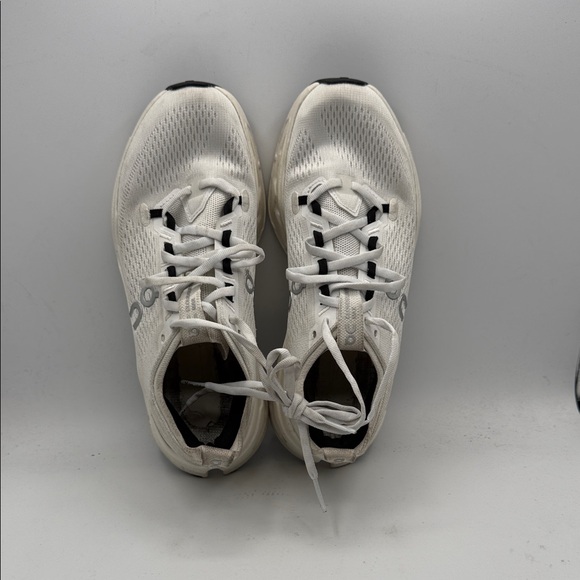 On Running Cloud Surfer Max Women's 7 Cream Sneakers S1 - Picture 4 of 6